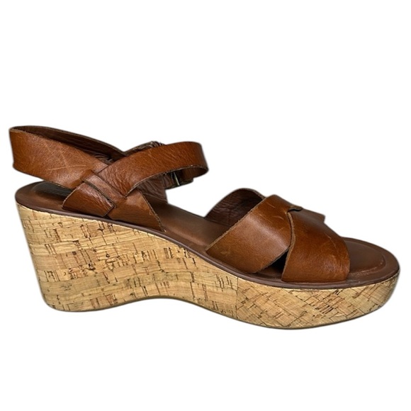 🏷️🏷️ Bundle 2/$12 or 3/$15🏷️🏷️ Kork-Ease Myrna Brown Wedge Sandal 9 - Picture 1 of 11